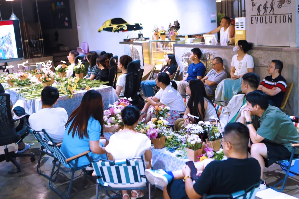 Atelier floral KAMAX&nbsp;: Créez le bouquet parfait&nbsp;! - 31&nbsp;juillet&nbsp;2024 | Kamax Motorcycle