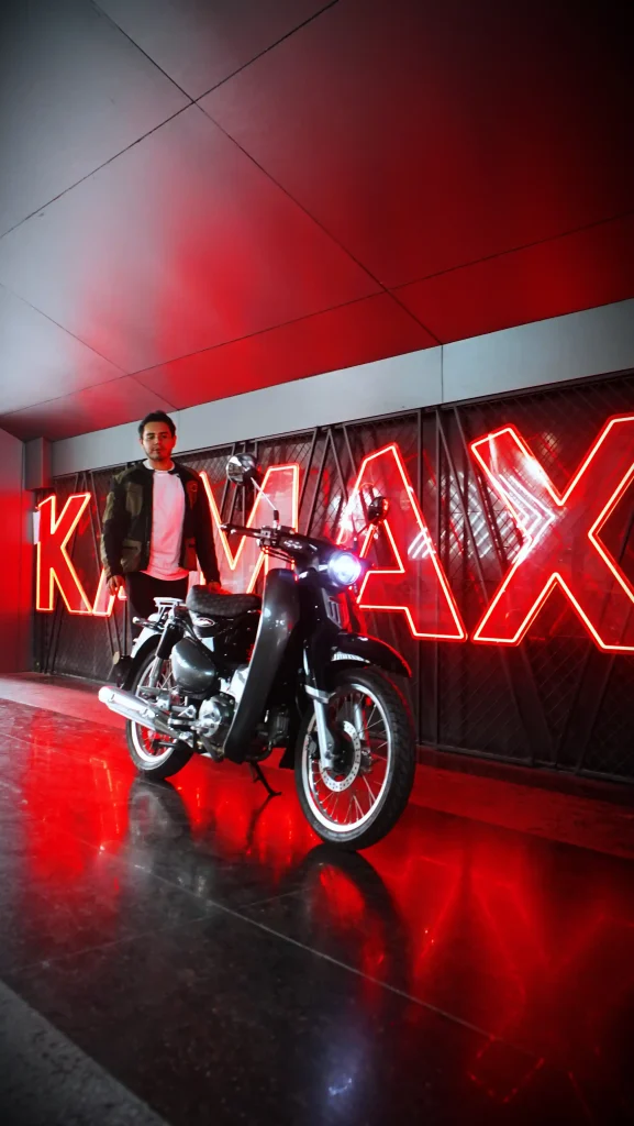 Bolivian-Client-Visits-KAMAX-Gallery