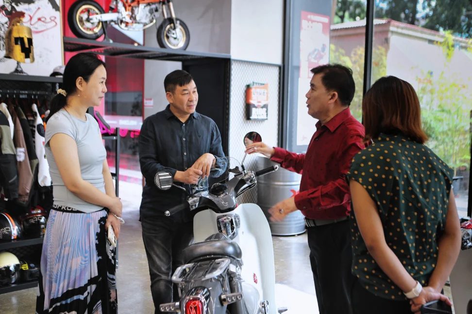 Thai Managing Director Visits KAMAX Chongqing, Exploring Motorcycle Models for Target Market | Kamax Motorcycle