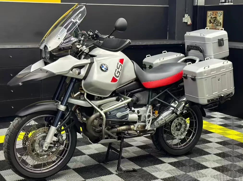 The Origin of the ADV Motorcycle Beak Design | Suzuki DR750S to BMW GS | Kamax Motorcycle