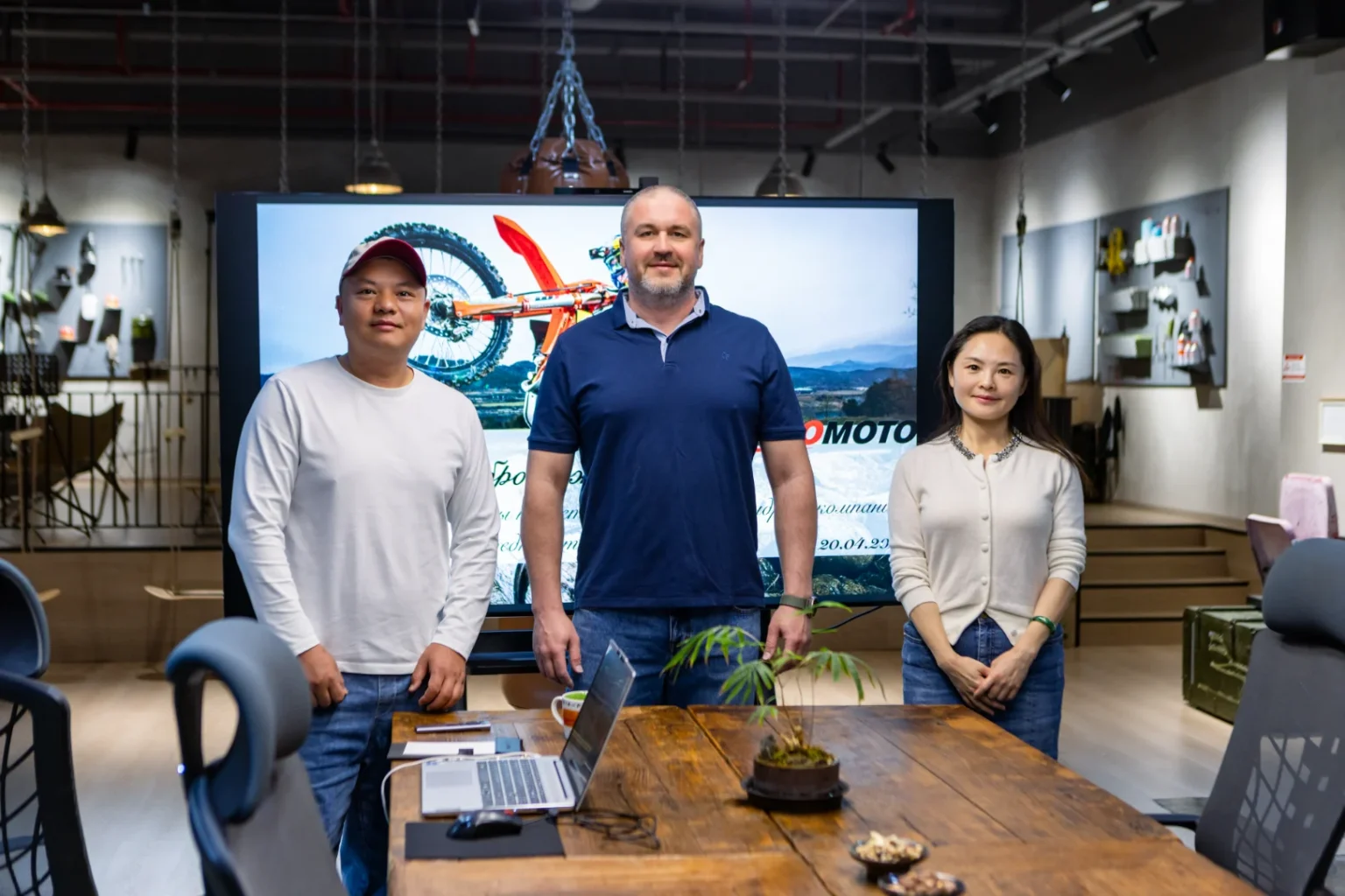 Russian Client Visits KAMAX Motorcycle Factory in Chongqing | Kamax Motorcycle