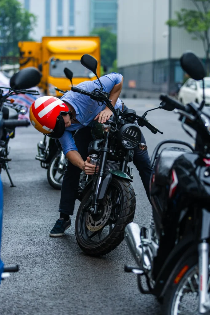 Argentinian Client Visits KAMAX Motorcycle Factory and Test Rides in Rainy Chongqing | Kamax Motorcycle