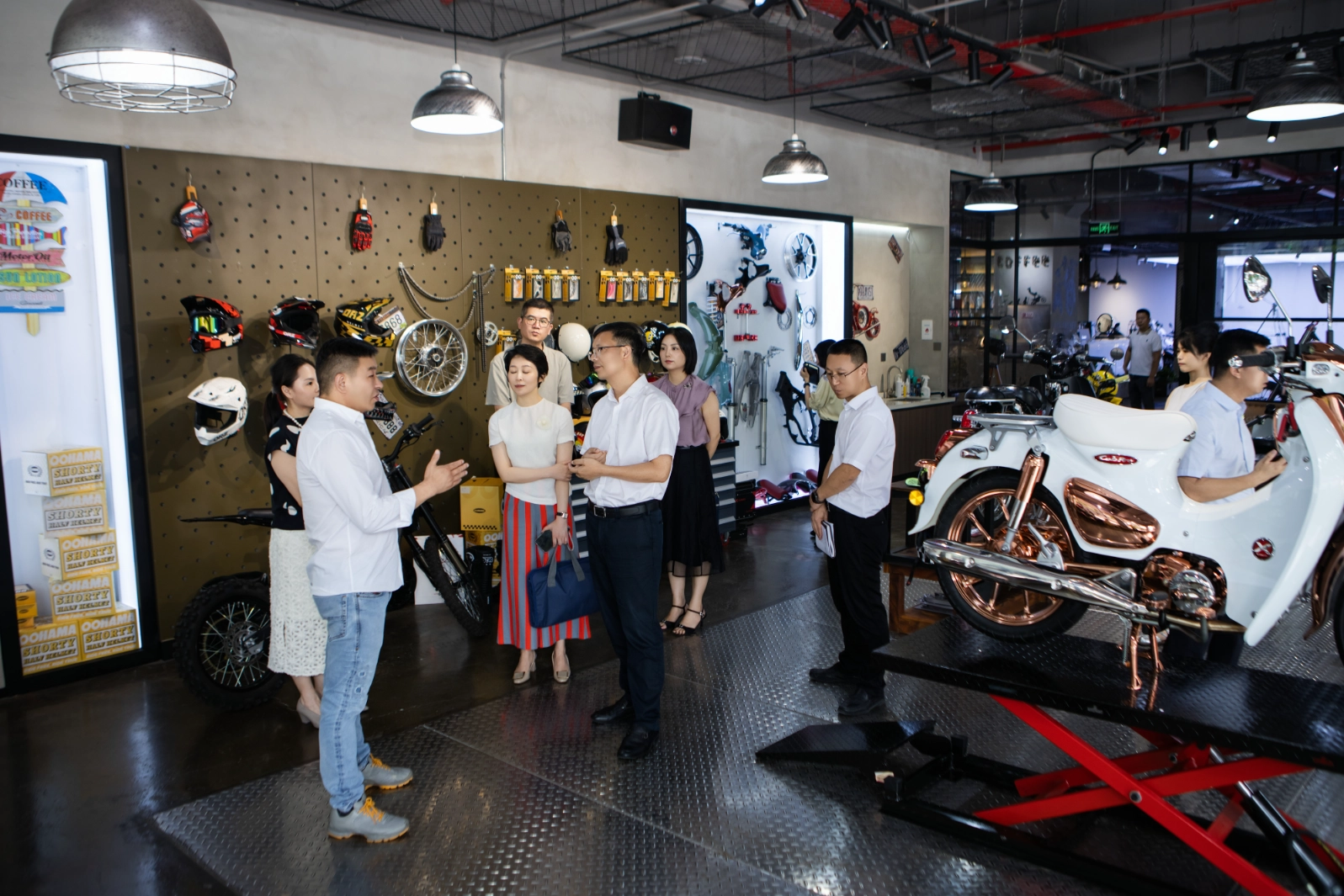 Chongqing Jiulongpo District Government Delegation Visits KAMAX - China OEM Motorcycle Manufacturer Chongqing Jiulongpo District Government Delegation Visits KAMAX | Kamax Motorcycle