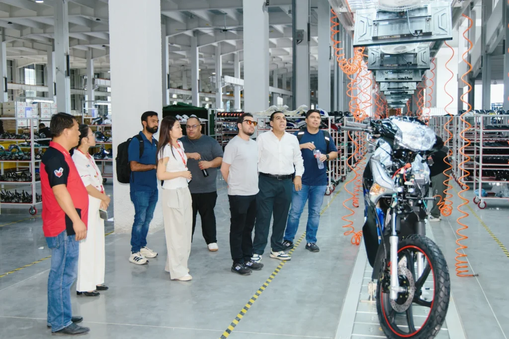 DIUNSA Honduras Team Visits KAMAX for Factory Tour and Motorcycle Test Ride - China OEM Motorcycle Manufacturer DIUNSA Honduras Team Visits KAMAX for Factory Tour and Motorcycle Test Ride | Kamax Motorcycle